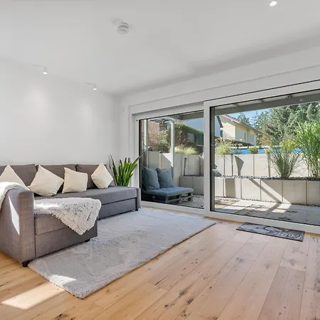 Neu: Stylische Mit netflix Und Workspace Apartman Böblingen